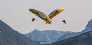 ©Laurent Merle photography aerobatic paragliding